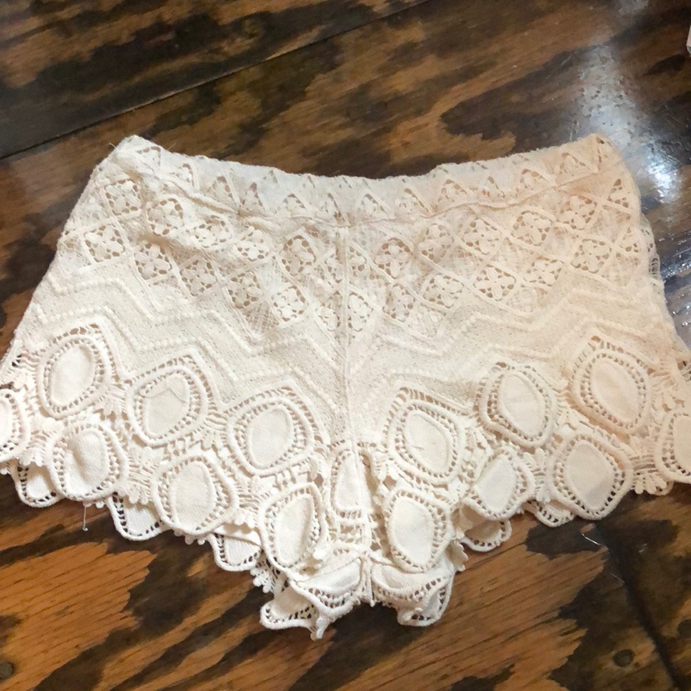 White lace shorts